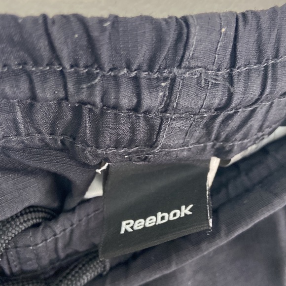 ✨3/$25✨ Reebok Nylon Black Shorts - M - Picture 4 of 6